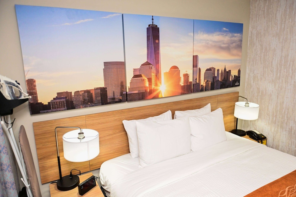 Days Inn by Wyndham Bronx NYC 23/50