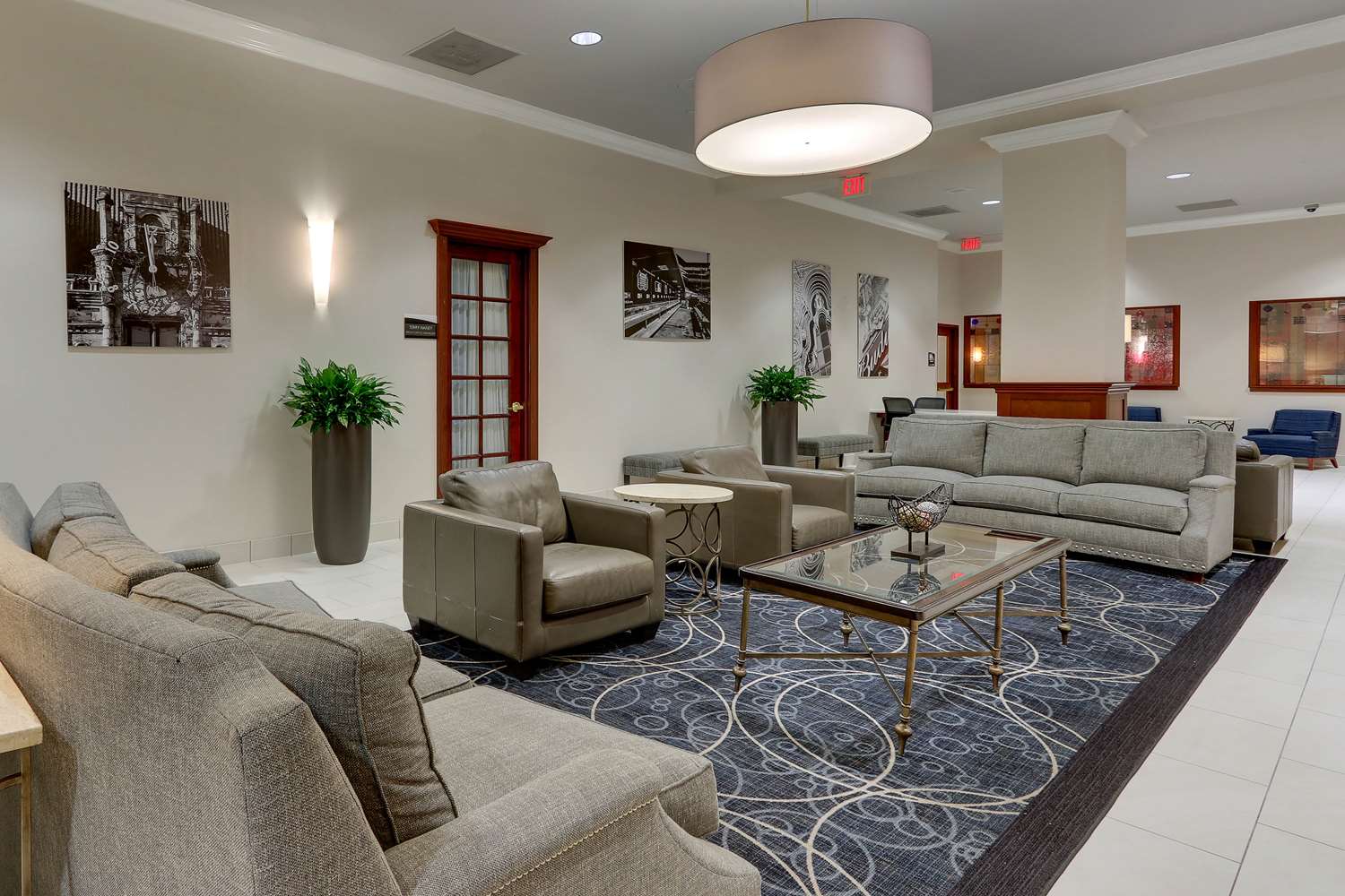 Doubletree By Hilton St Louis Forest Park 17/36