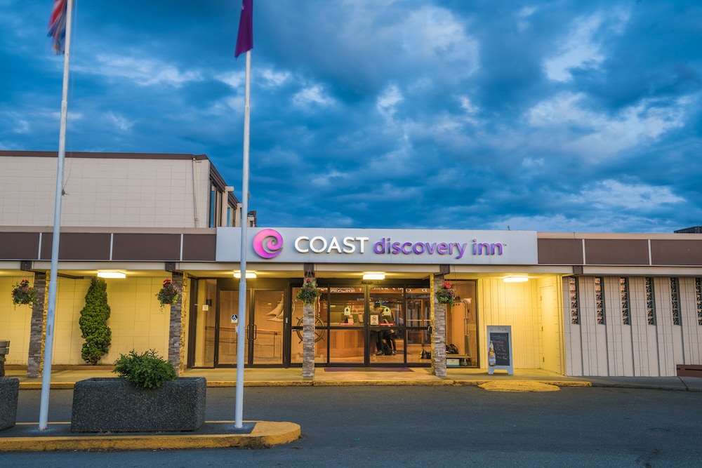 Coast Discovery Inn and Marina 3/50