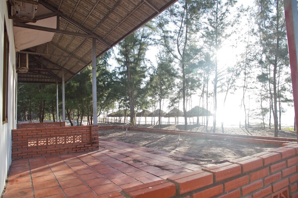 The Beach House Resort 34/56