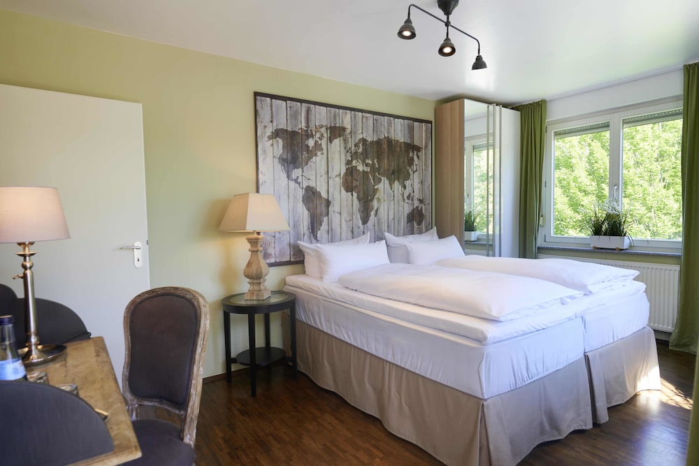 Hotel Zur Alten Brucke 11/36