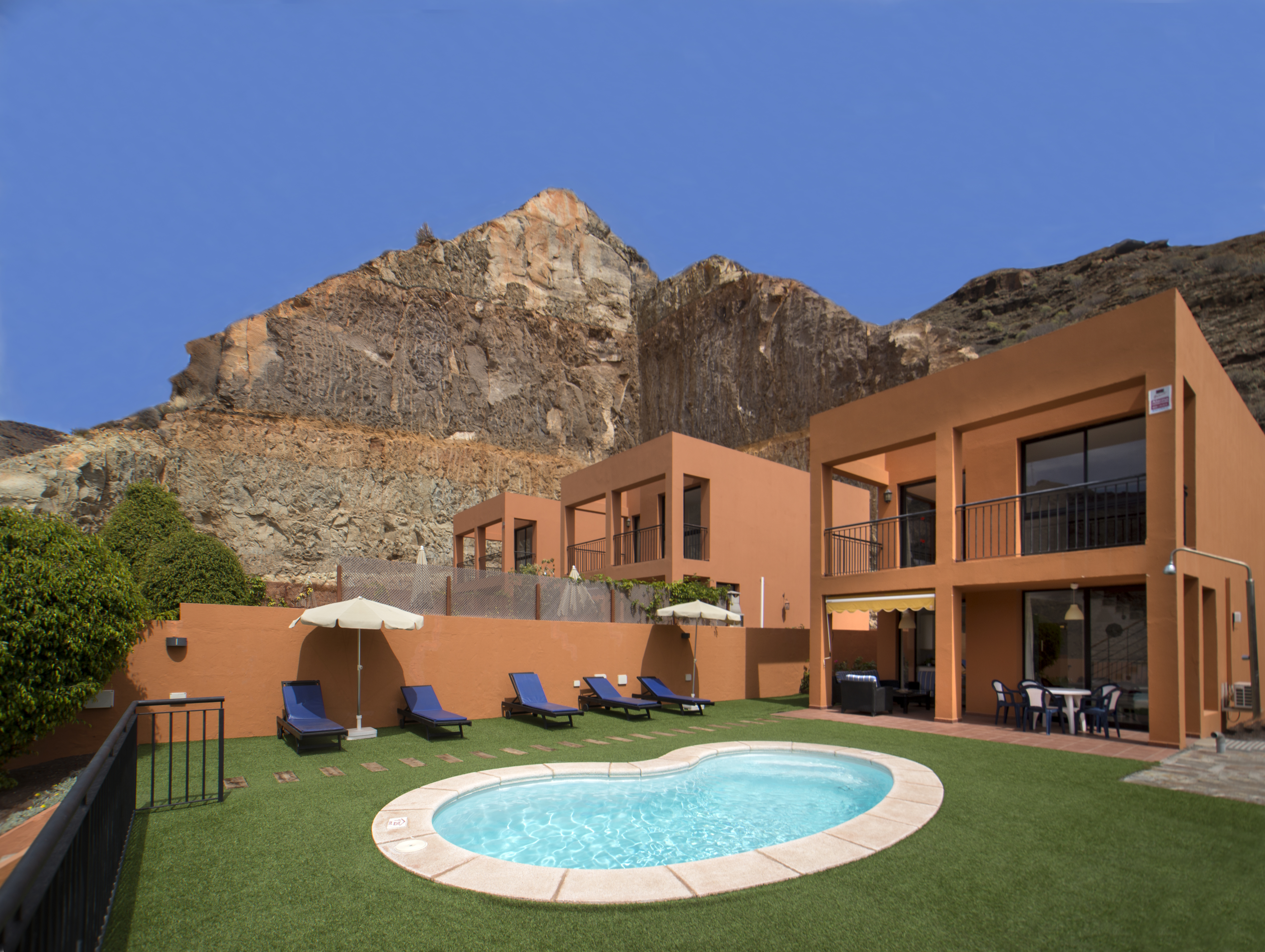 VILLAS DE TAURO 26/34
