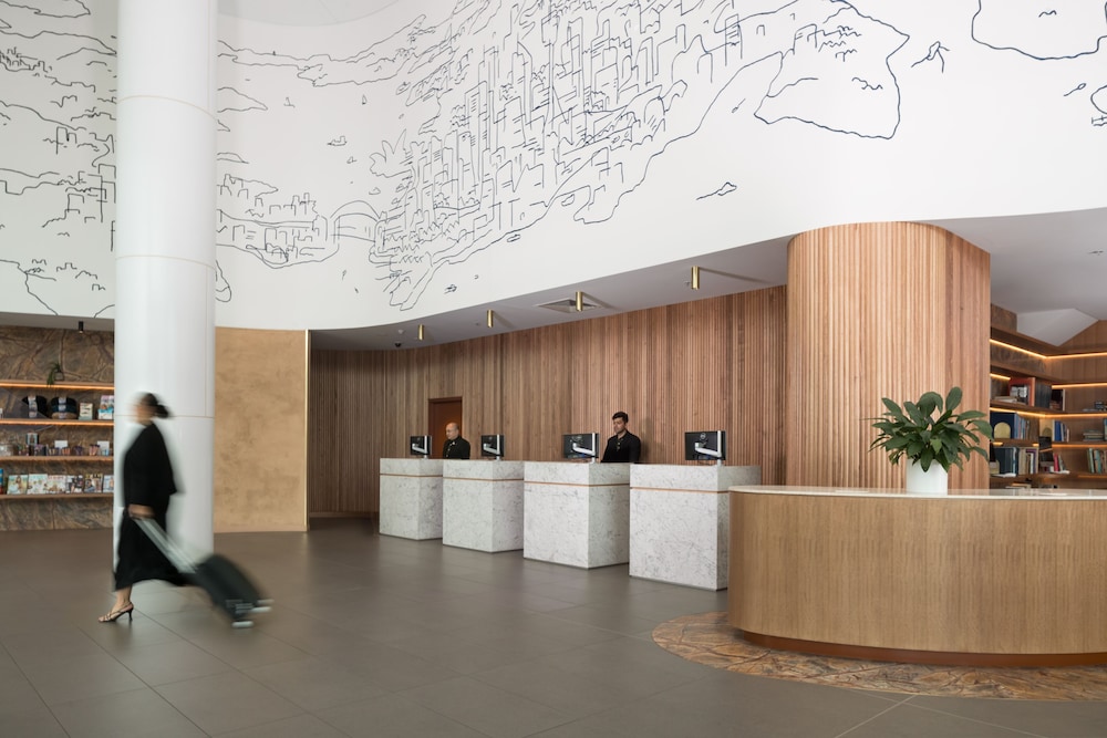 Lobby at Rydges Sydney Airport Hotel, SYDNEY