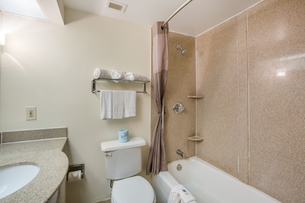 Budgetel Inns & Suites - Atlanta Galleria Stadium 21/25