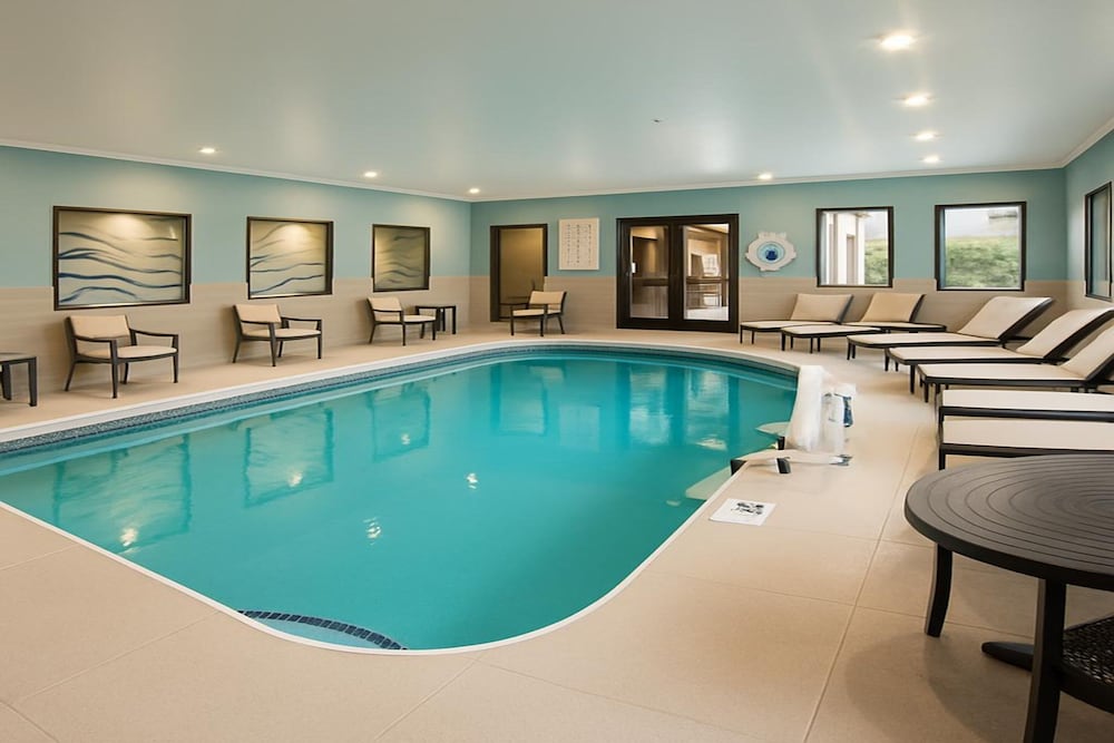 swimming pool spa