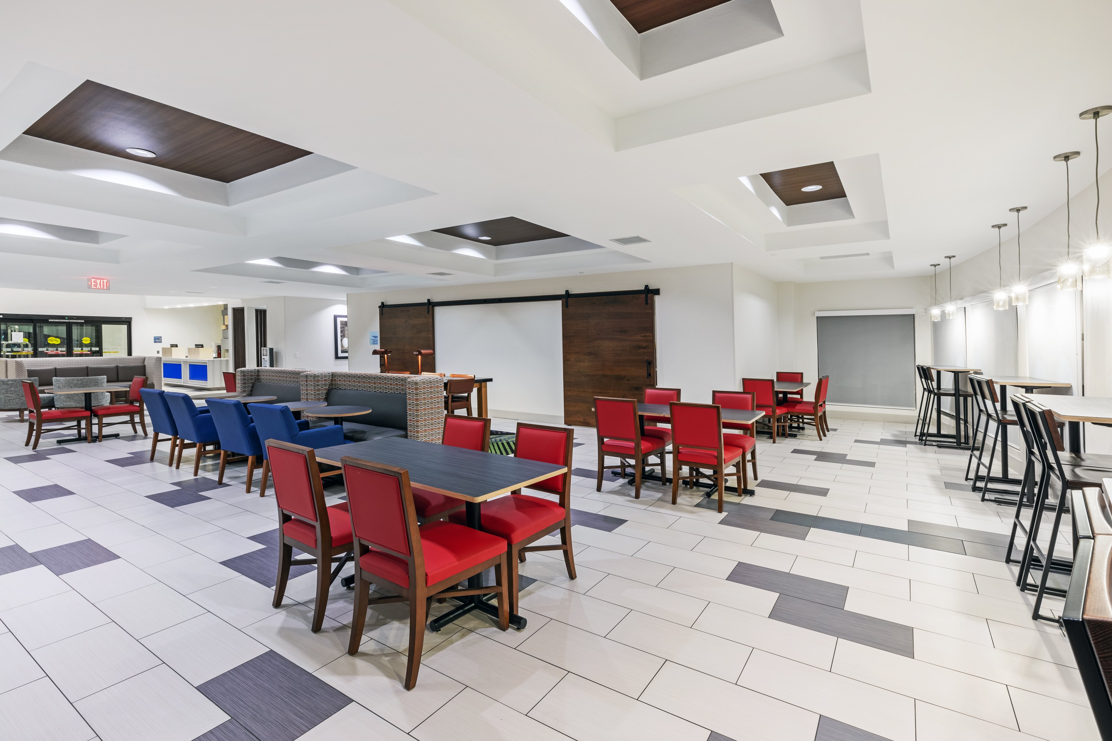 Holiday Inn Express & Suites Austin NW - Lakeway 40/50