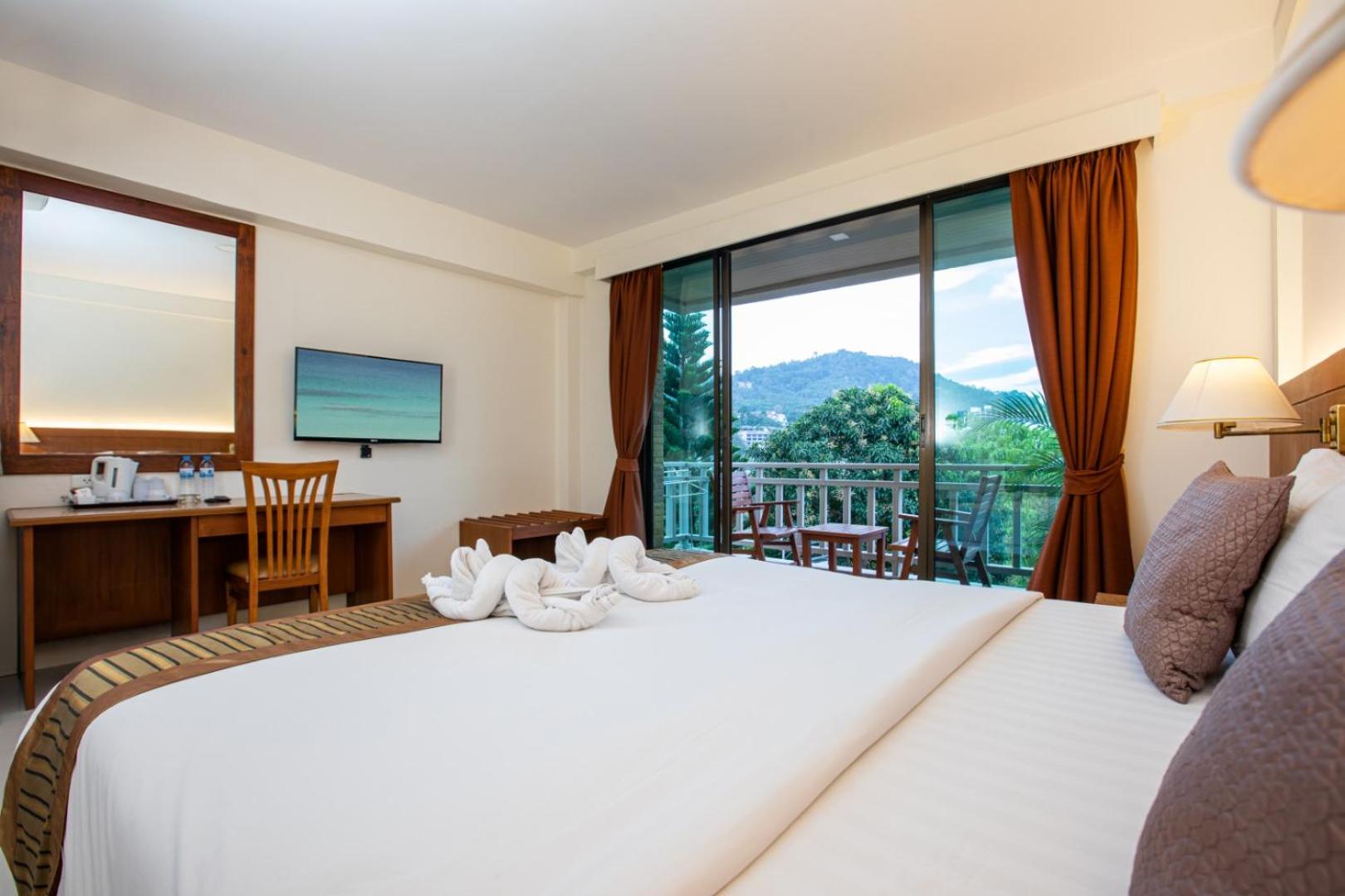 لوفت سوبيريور، Orchid Garden Hotel 2/5