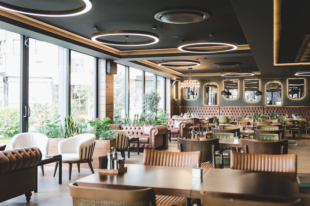Bristol Hotel Podgorica 47/62