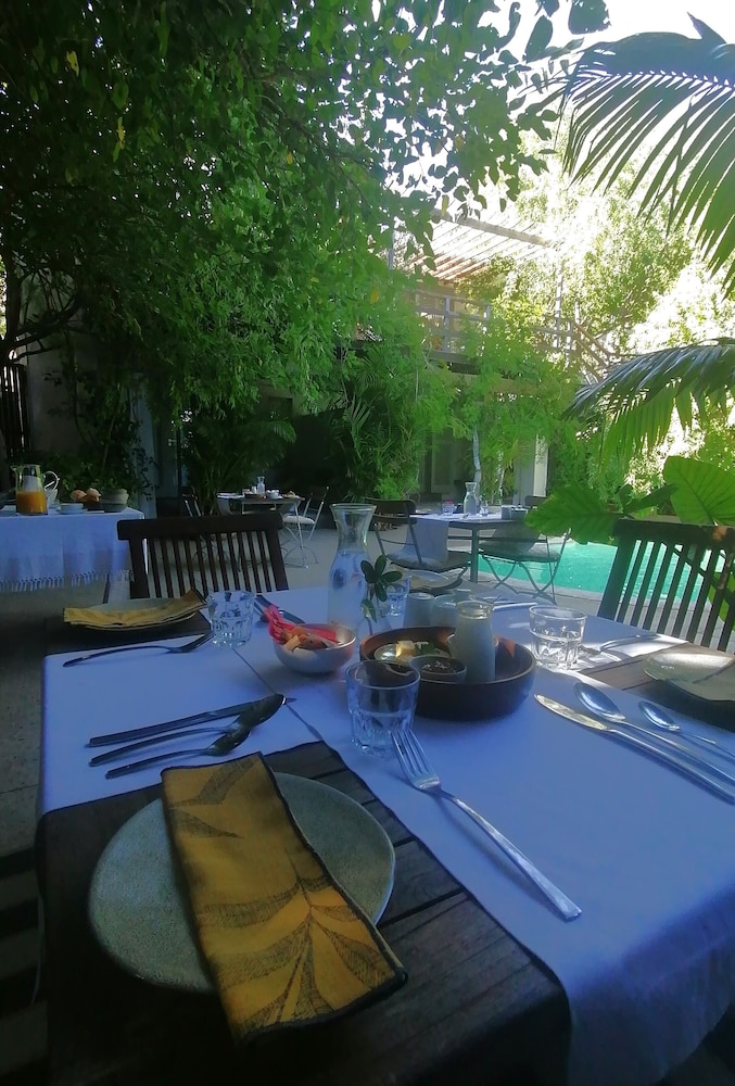 Cape Standard Guest House 56/59