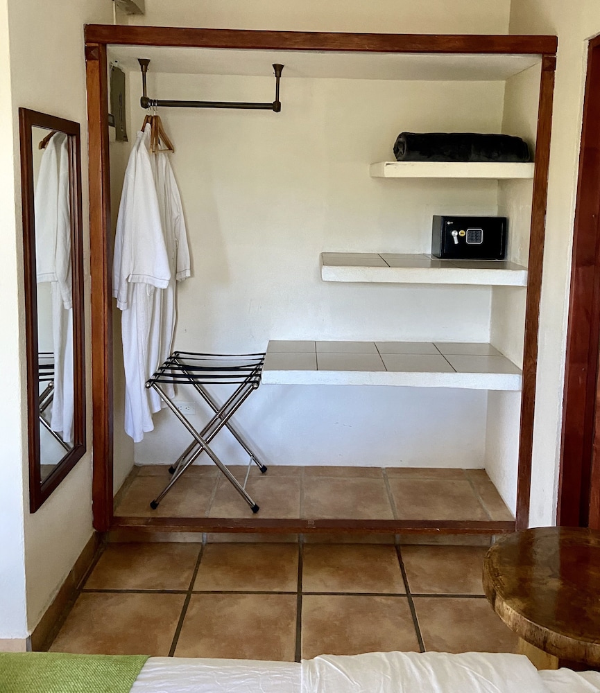 Hotel Cantarana 50/50