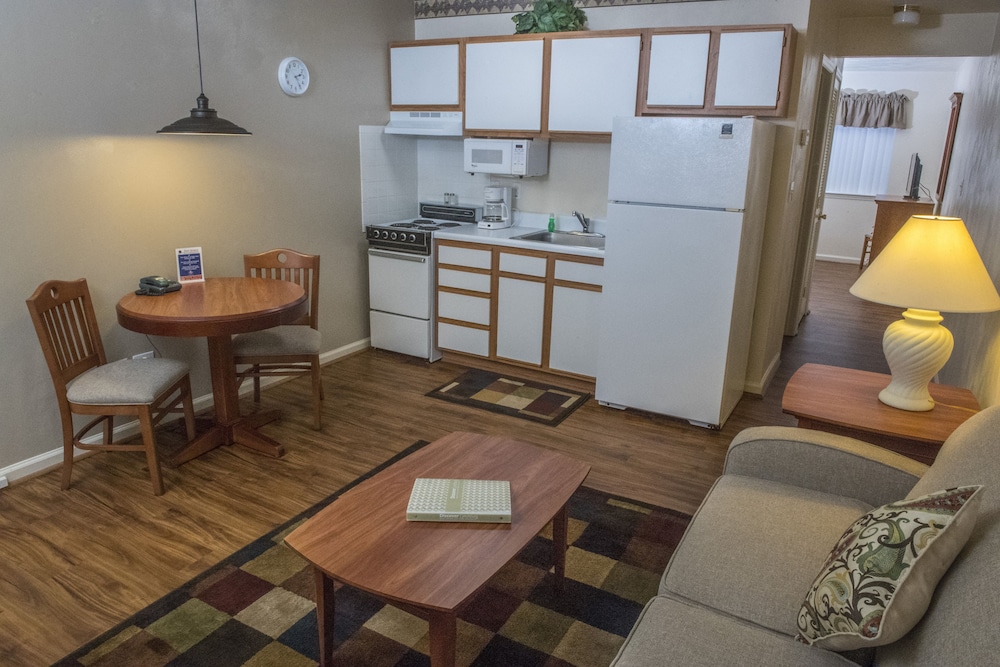 Affordable Corporate Suites of Overland Drive 47/65
