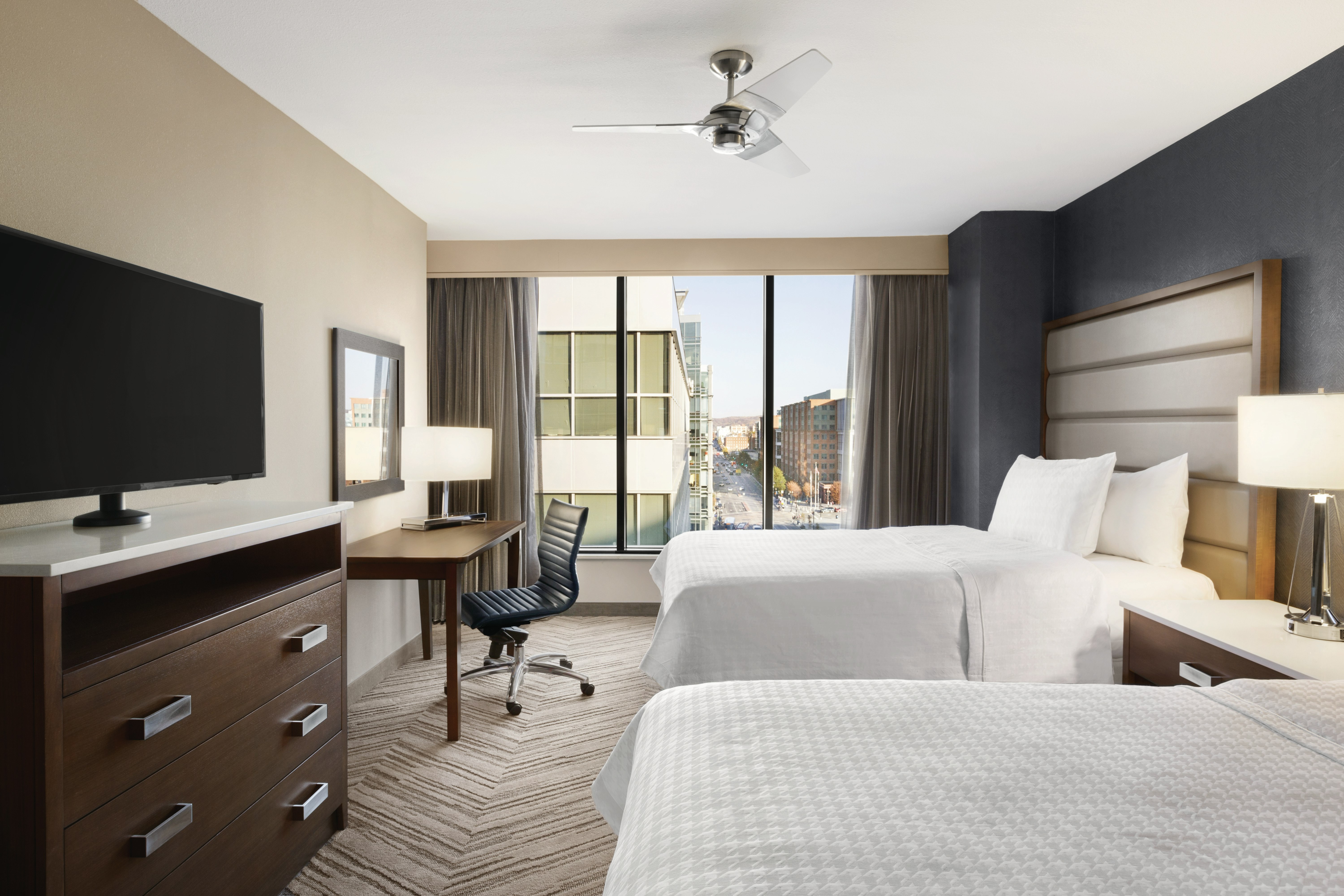 1 BEDROOM, SUITE, 2 QUEEN BEDS
