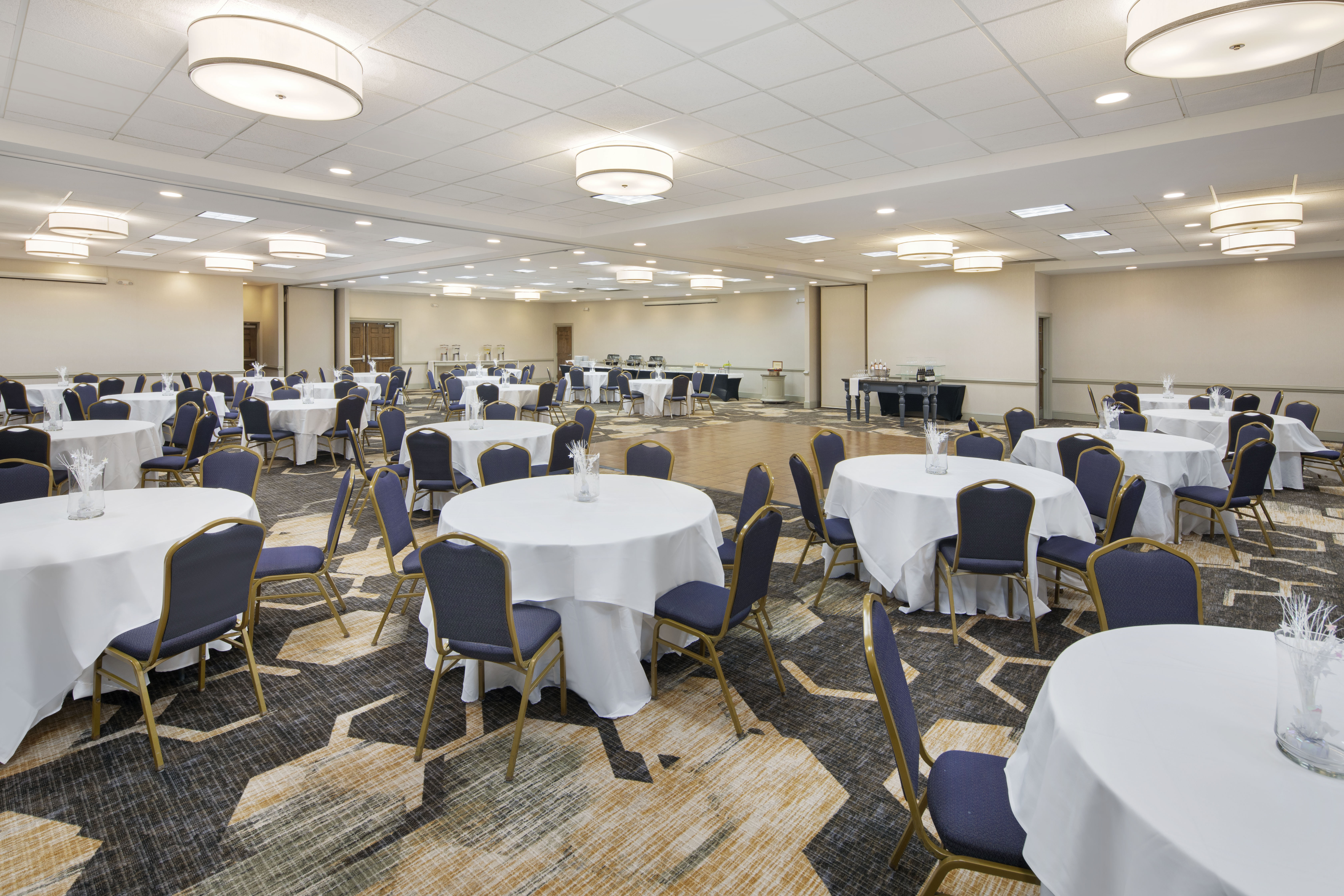Holiday Inn Charlottesville-Univ Area 55/59