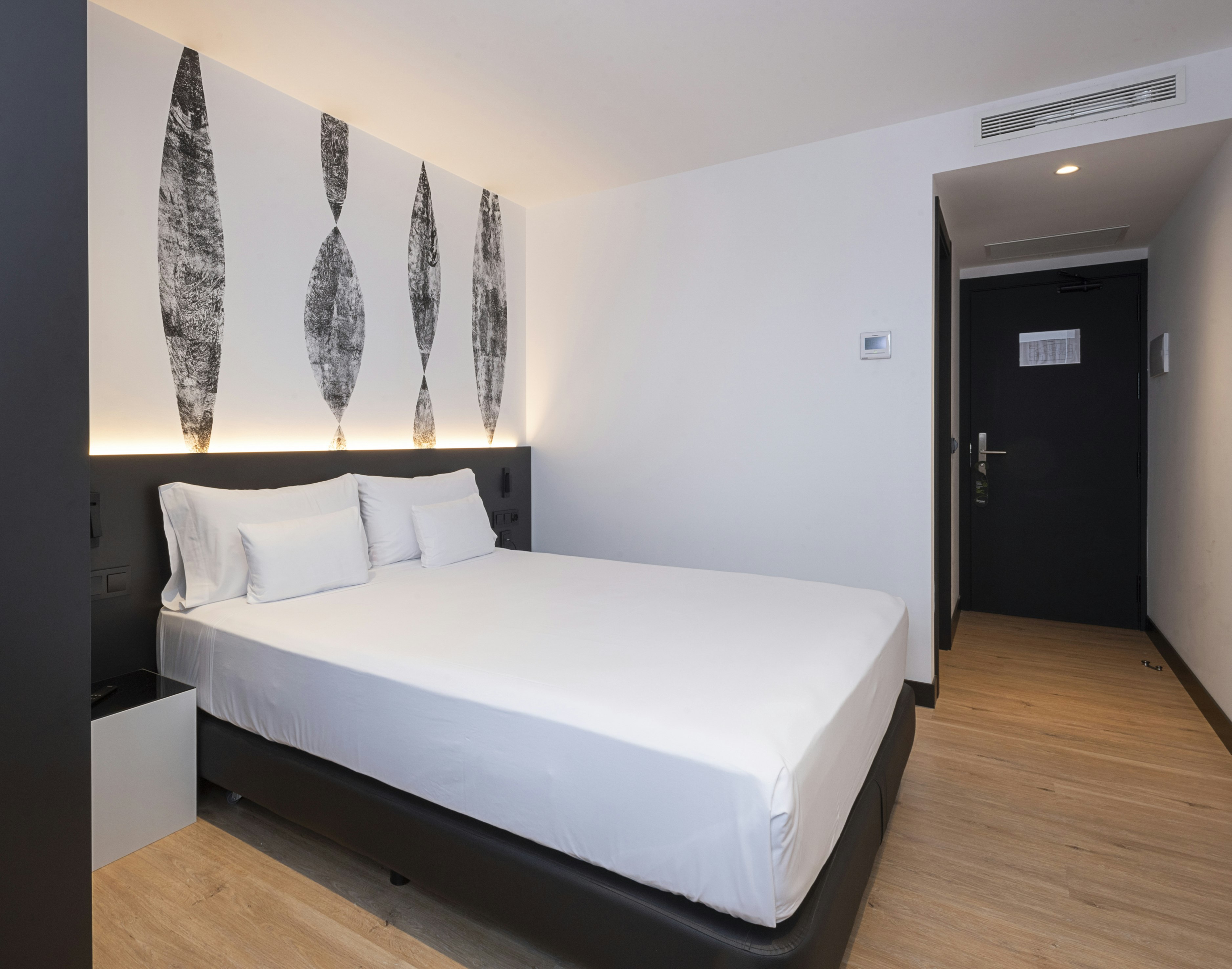 Hotel Sercotel Plana Suites 12/53