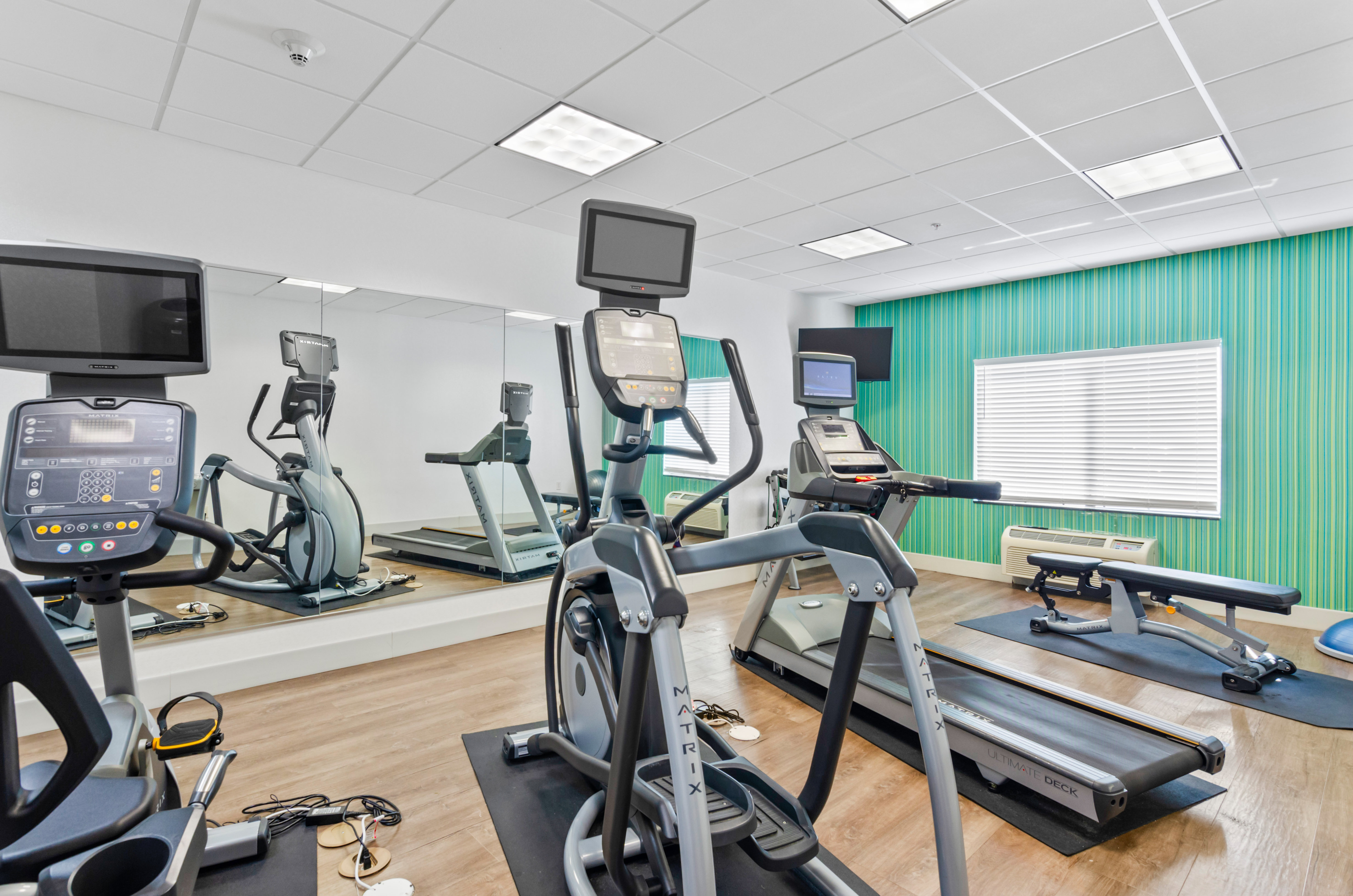 Holiday Inn Express Hotel And Suites Mount Airy 35/60