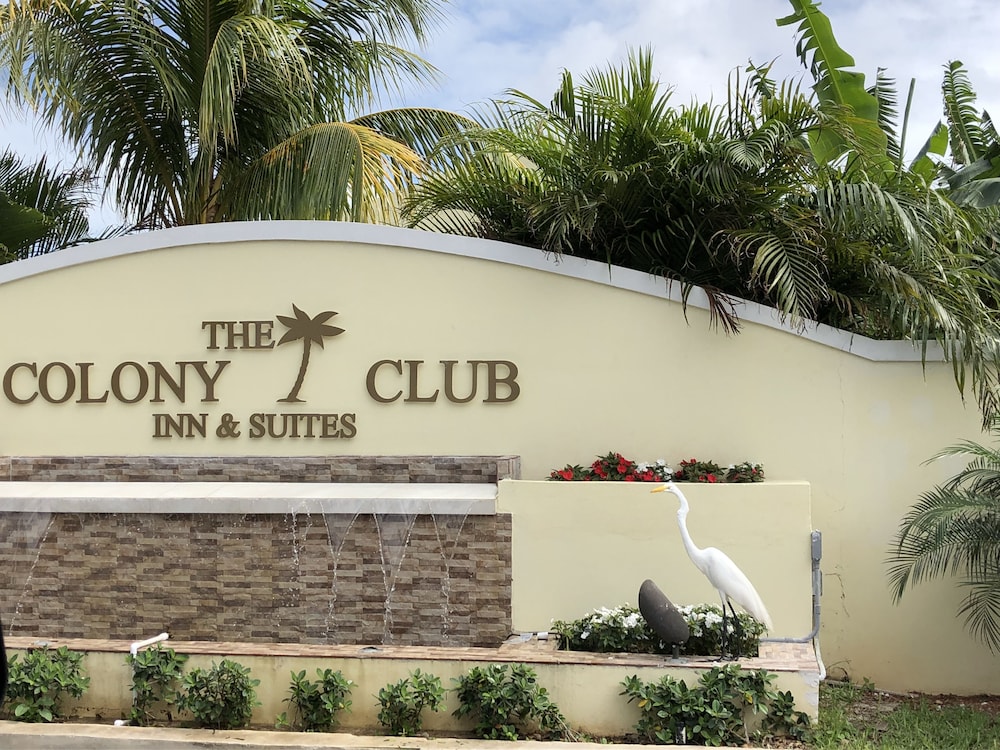 THE COLONY CLUB INN AND SUITES 11/55