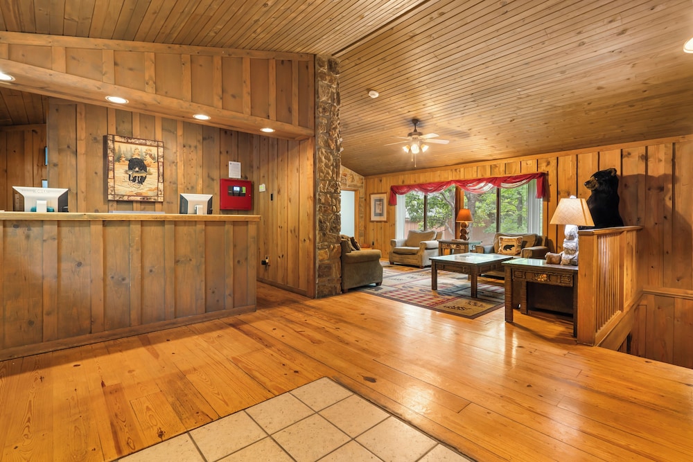 The Cabins At Green Mountain 9/68