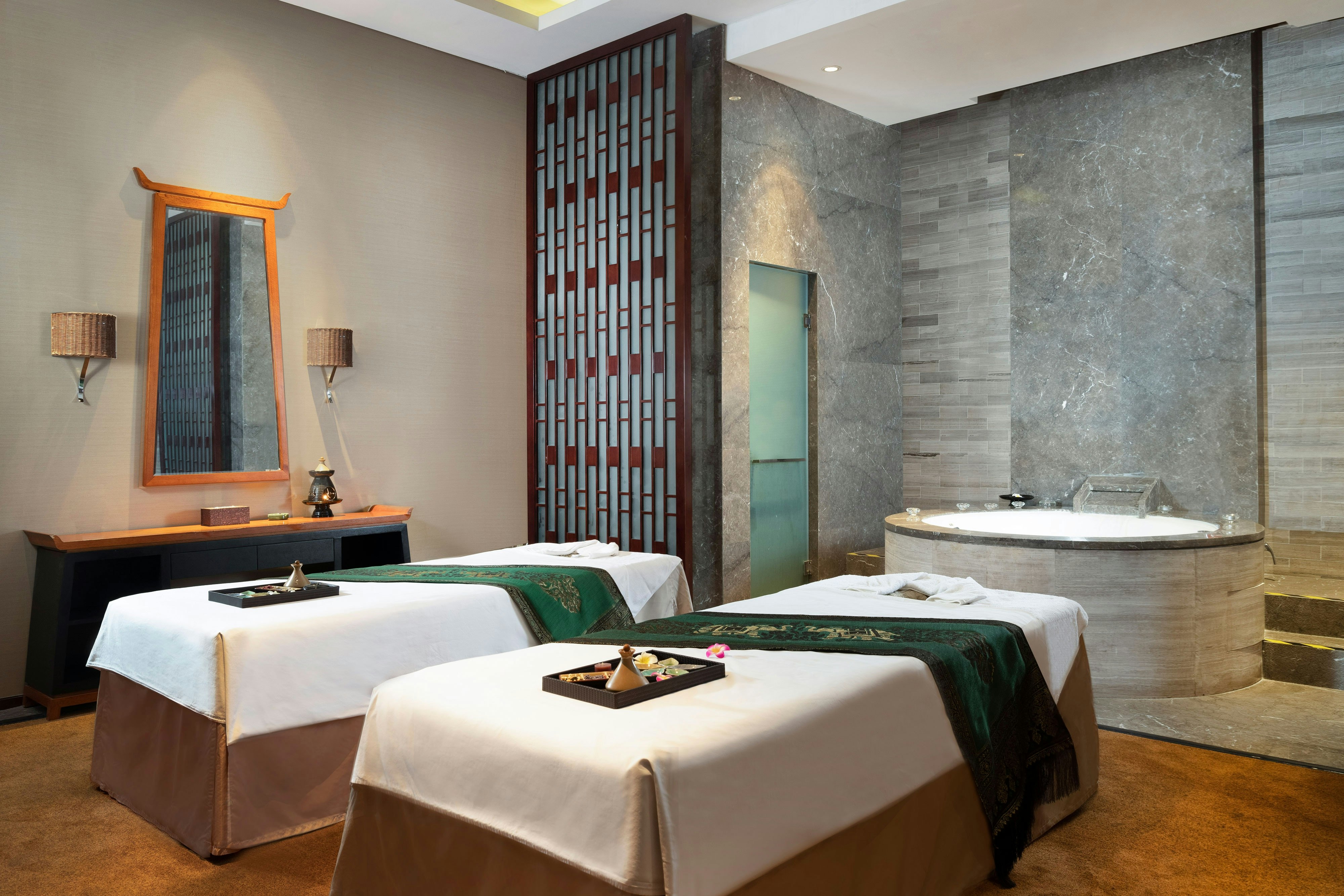 Le Meridien 10/37