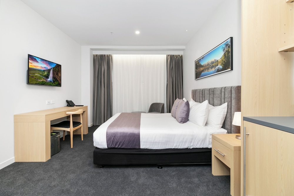 Christchurch City Hotel 6/35
