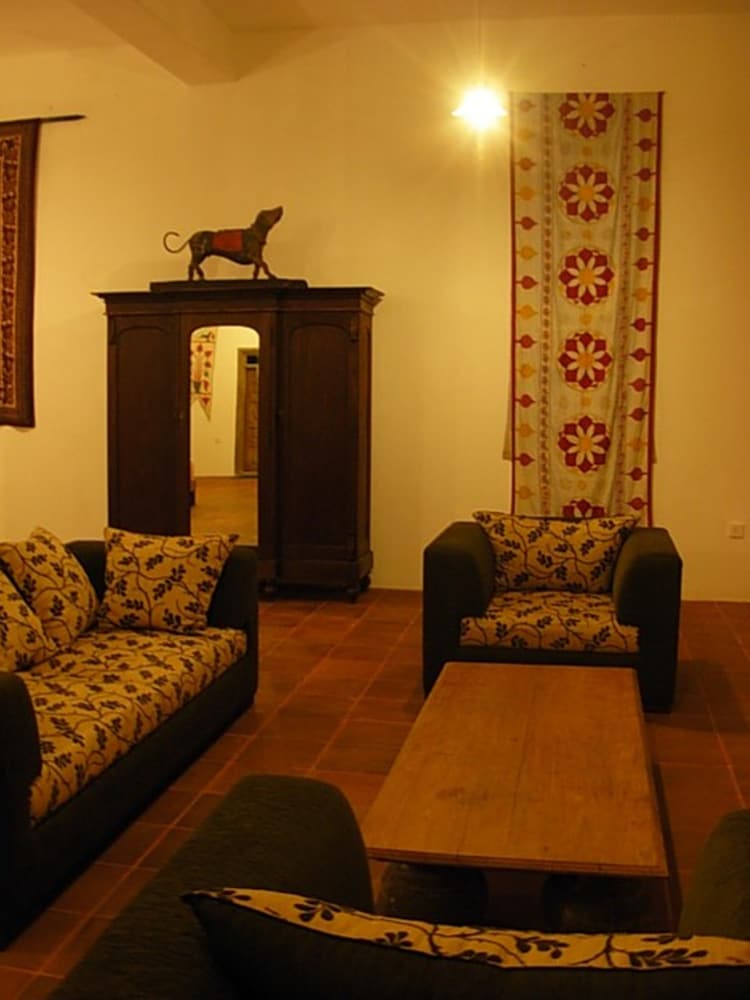 The Kandy Samadhi Centre 55/80