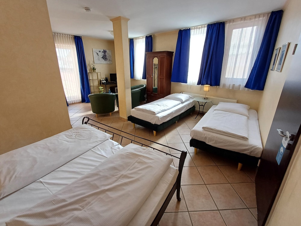 TRIP INN PostHotel Duren 10/50