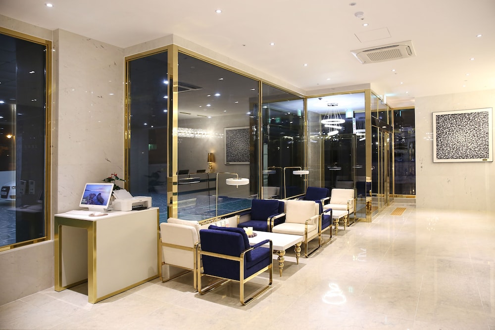 Baymond Hotel 29/47