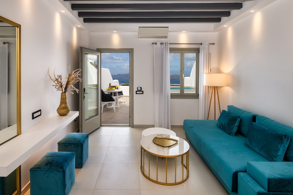 Aura Suites 18/31