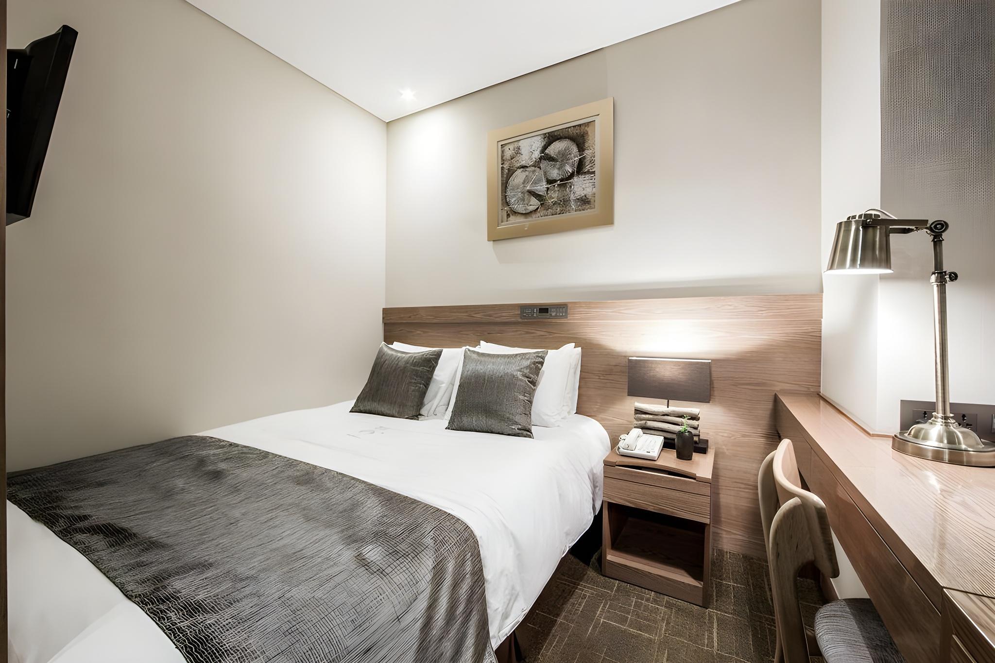 Inner, Double Bed