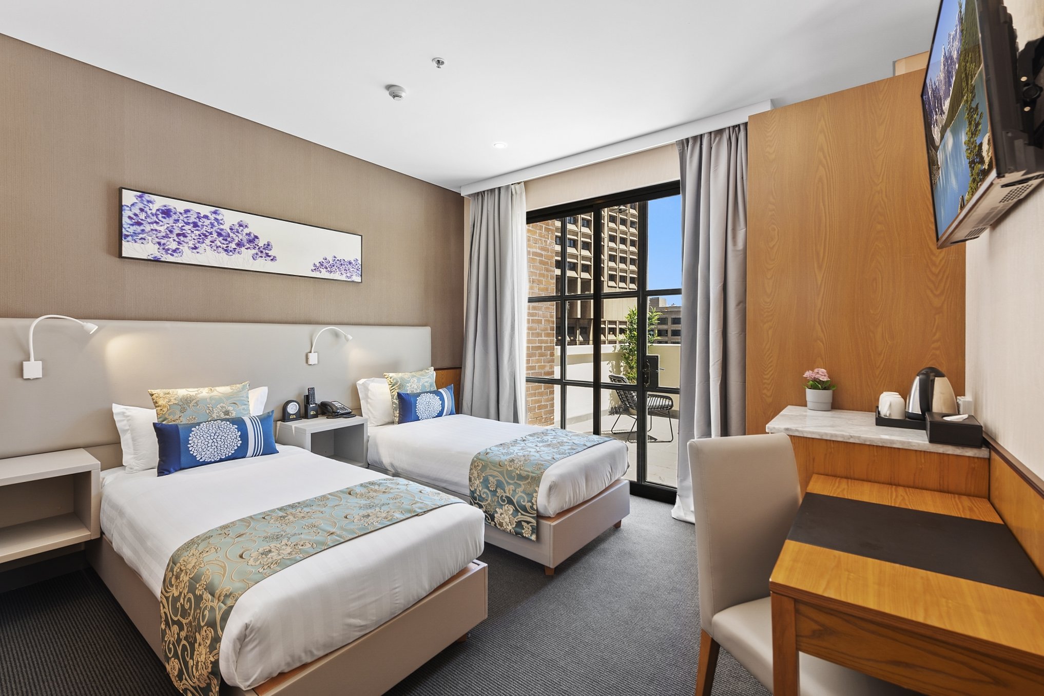 YEHS Hotel Sydney QVB 23/44