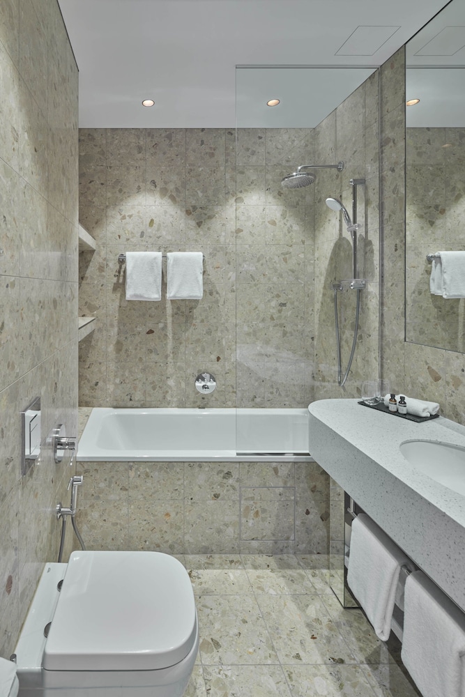 Neringa Hotel 48/50