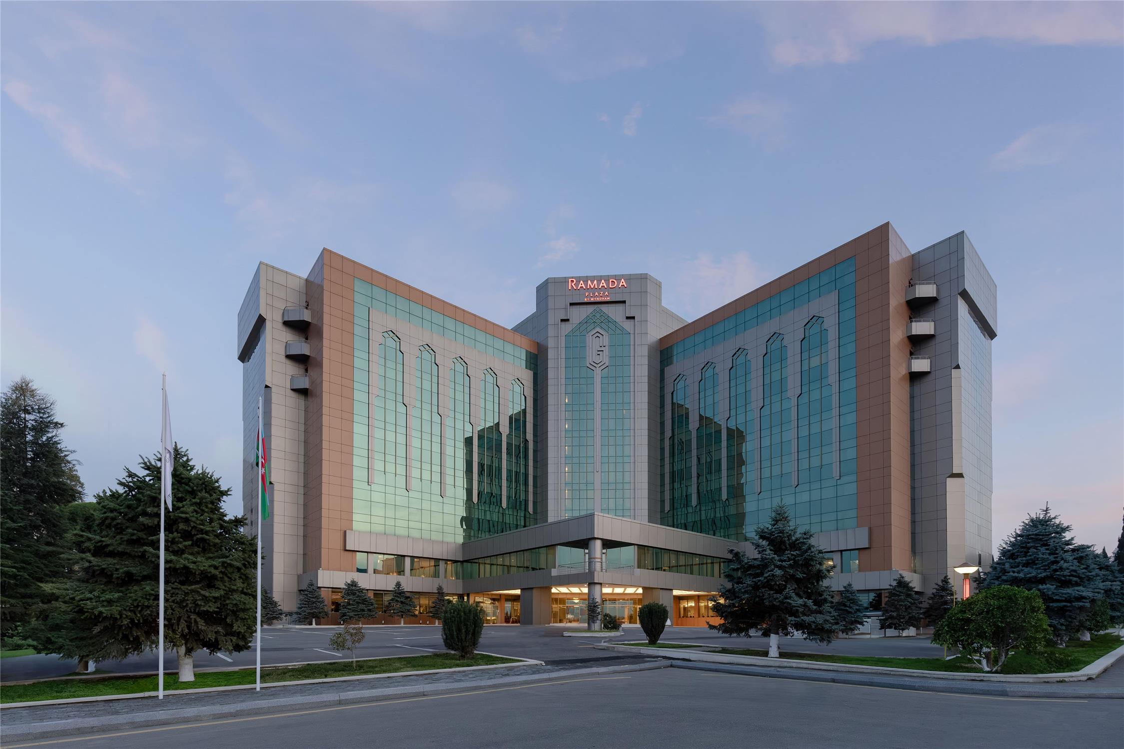 Ramada Plaza by Wyndham Gence 4/49
