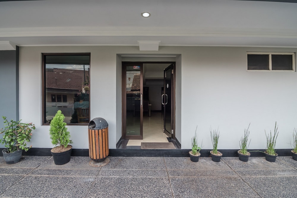 Reddoorz @ Buah Batu 3/48