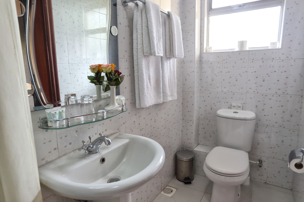 Longview Suites 46/51
