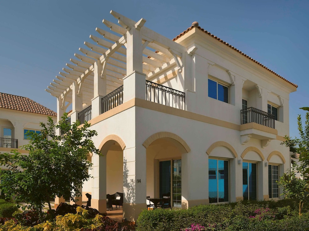 منتجع موڤنبيك شاطئ الخُبر(Movenpick Beach Resort Al Khobar) 1/71
