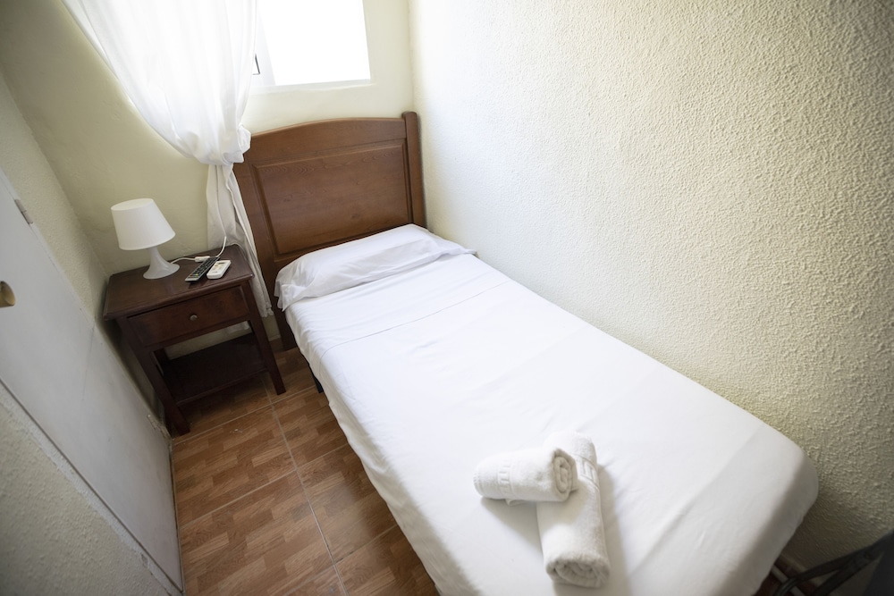 Hostal Los Perales 27/27
