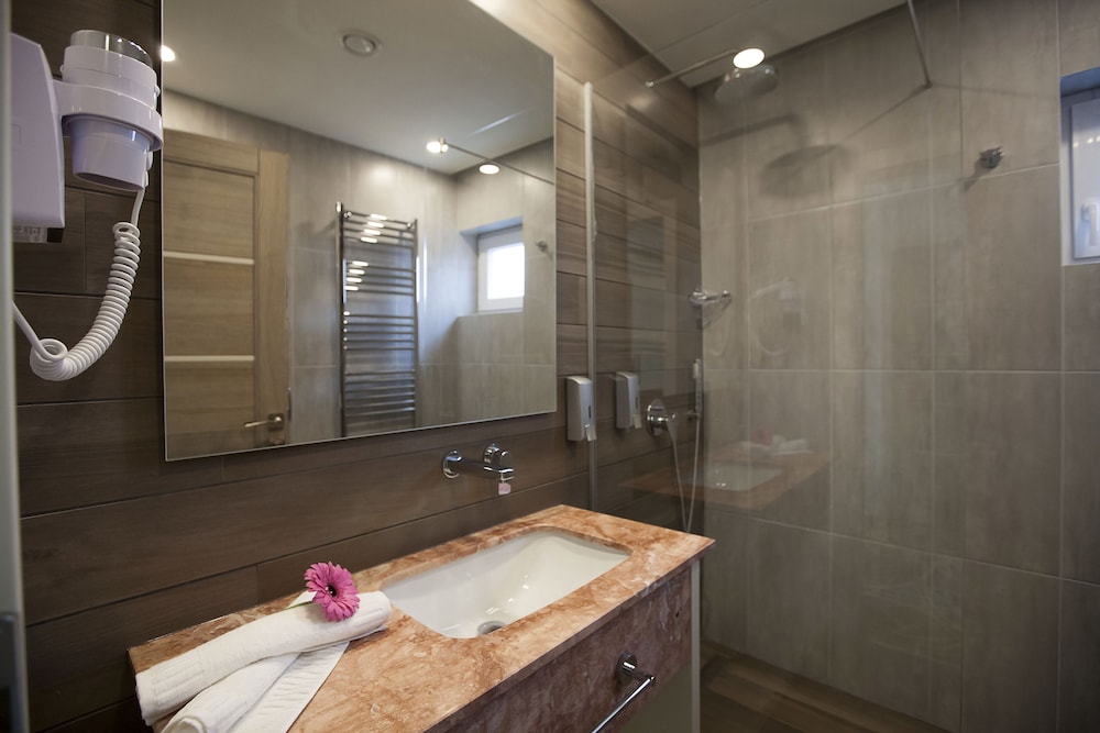 Exclusive Hotel More 28/28