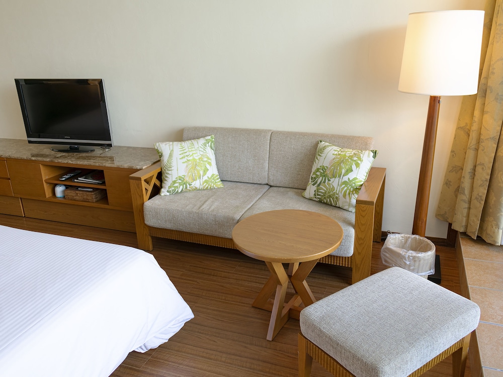 Hotel Moon Beach Okinawa 23/68