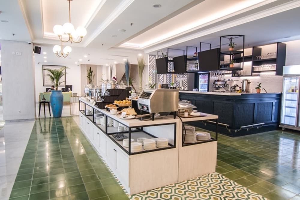 Jambuluwuk Thamrin Hotel 43/62