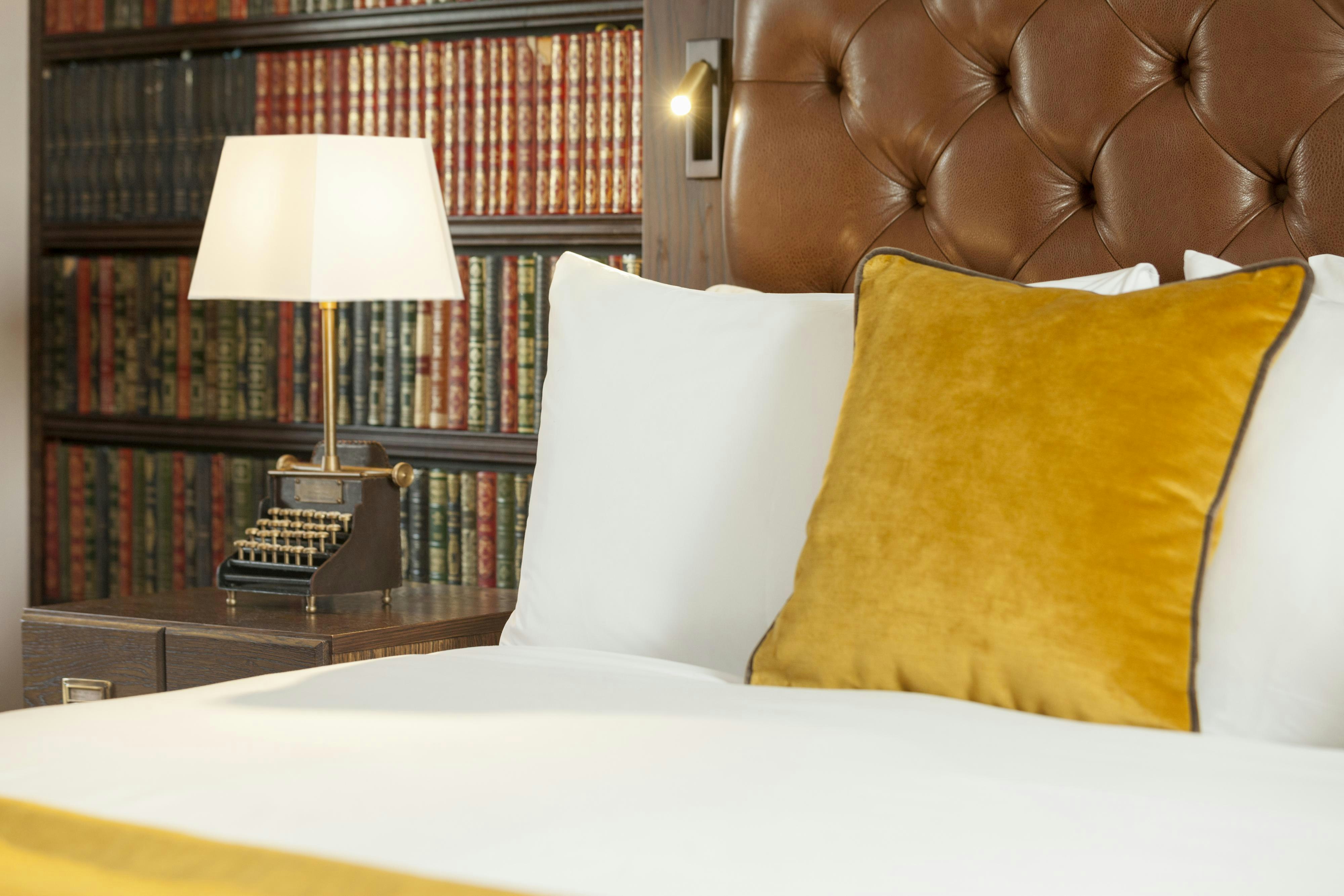 Hotel Indigo Edinburgh - Princes Street, an IHG Hotel (ex Royal British) 45/82