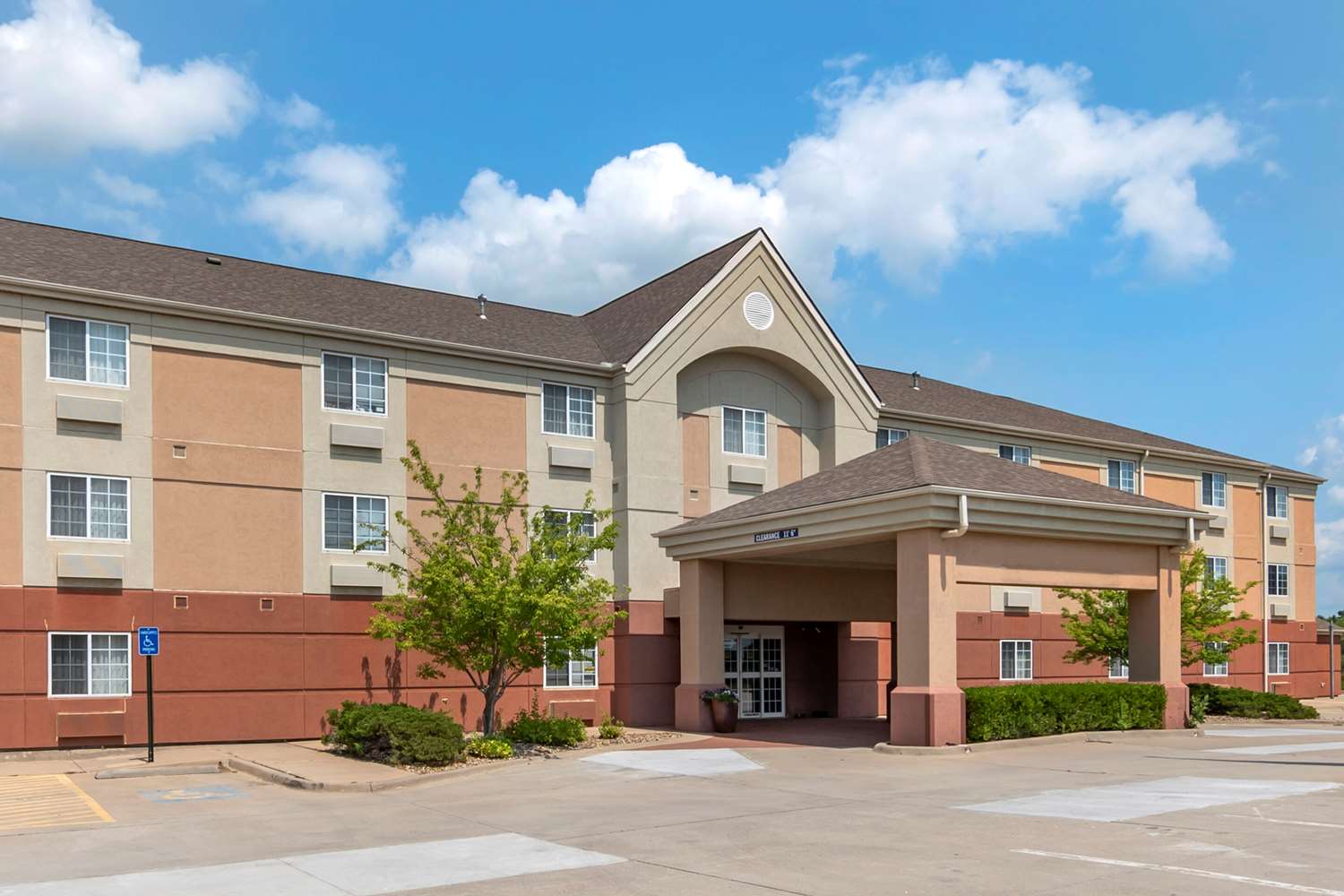 Mainstay Suites Emporia 4/11