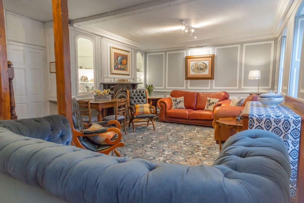 Newport Quay Bed And Breakfast 24/45
