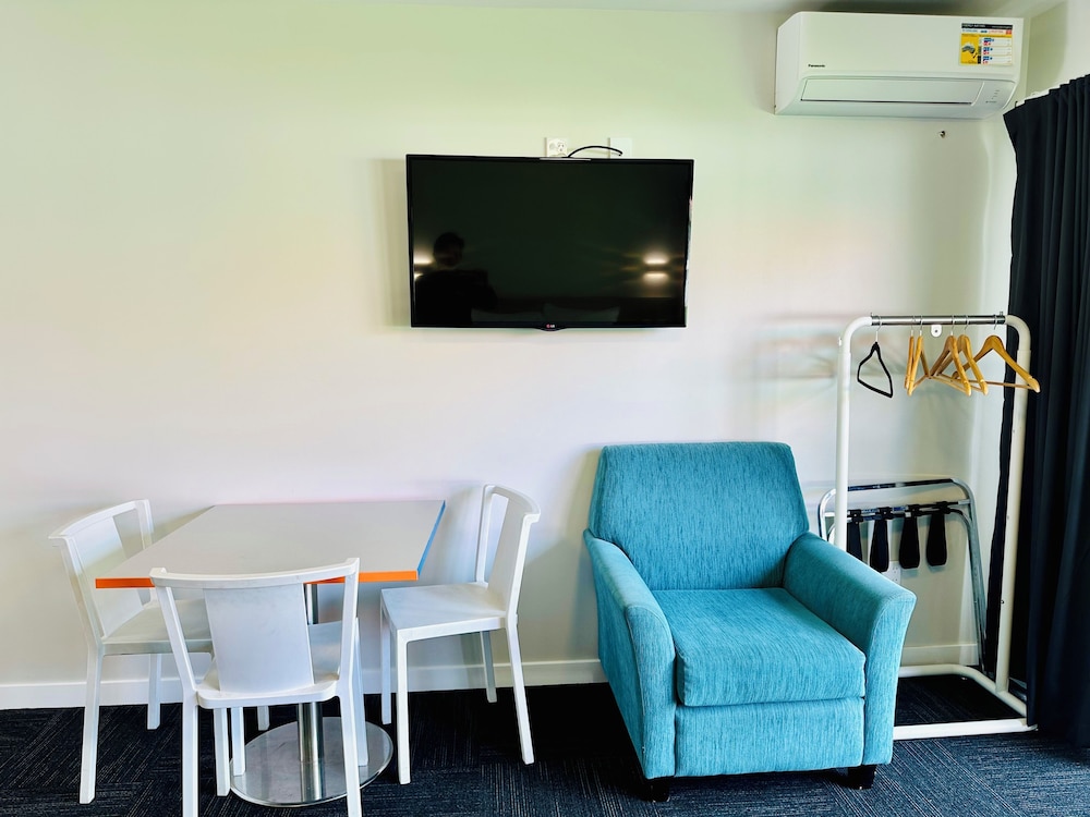 Airport Gold Star Motel 30/44