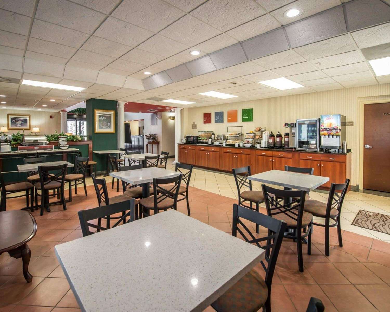 Comfort Inn & Suites Morganton South 29/33