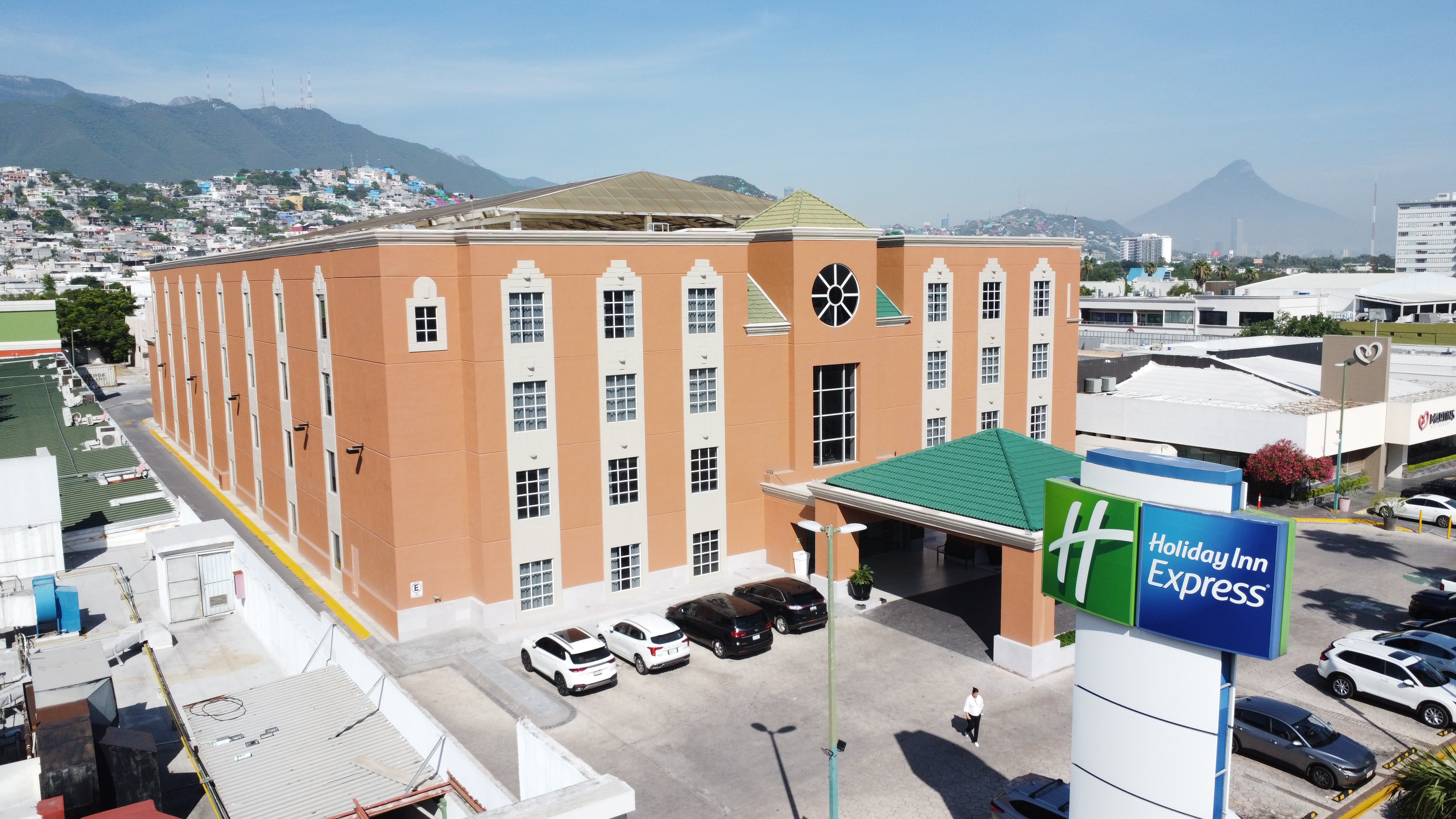 Holiday Inn Express Monterrey Tecnologico 1/50