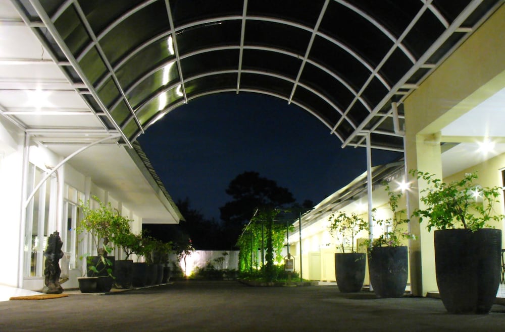 Cengkareng Transit Hotel 7/47