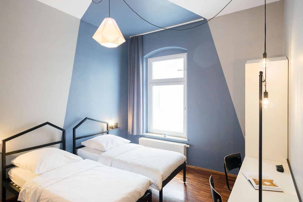 The Circus Hostel 15/72