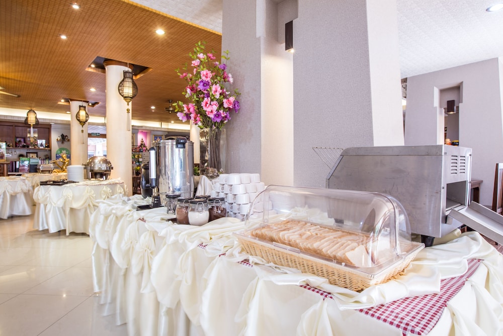 Juntra Resort And Hotel 12/54