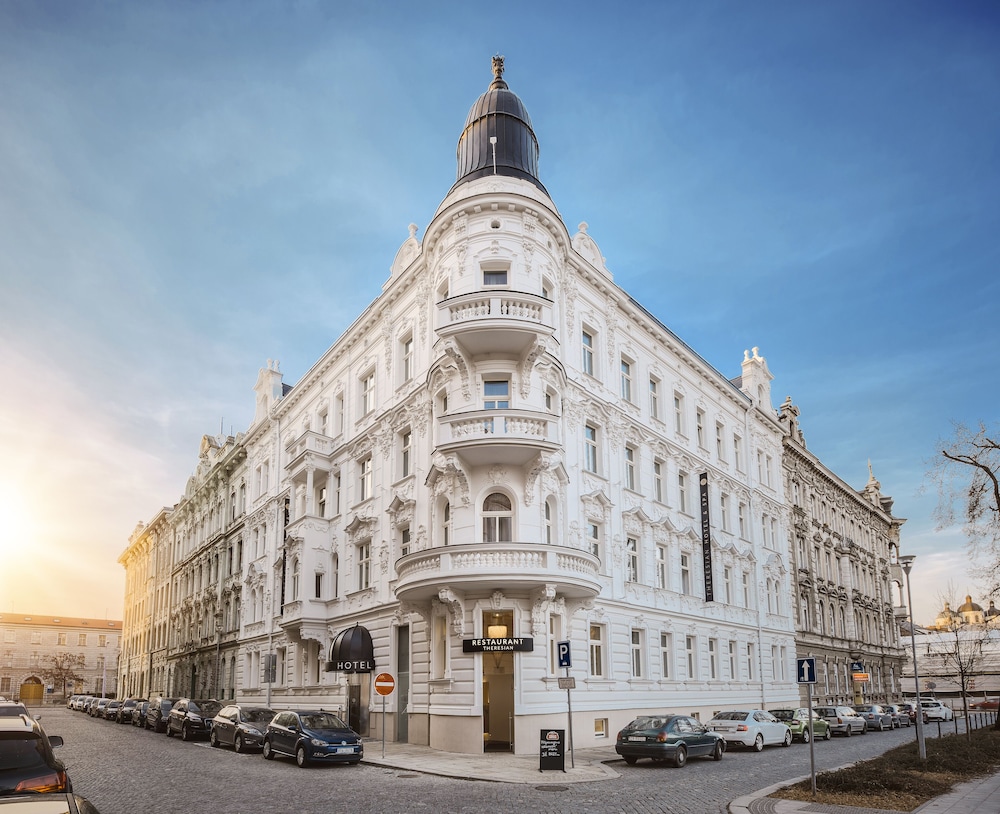 Theresian Hotel And Spa 3/50