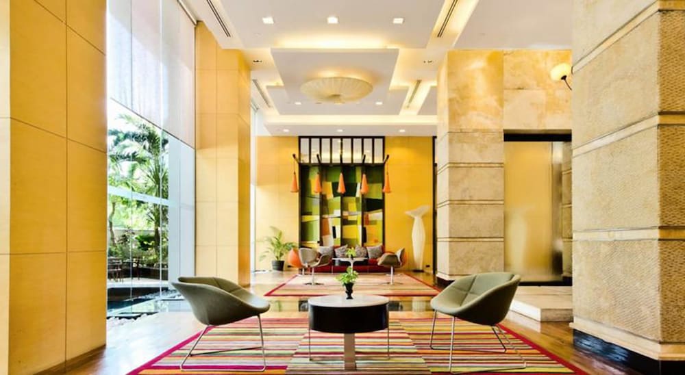 Urbana Langsuan Bangkok, Thailand 52/86