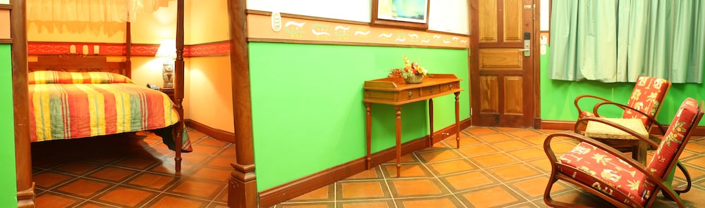 Hotel Colonial Granada 6/48